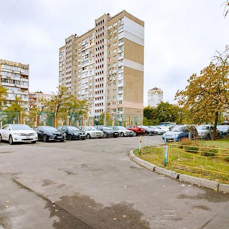 Kvartirkoff Na Ozernaya 26 Kiev Dış mekan fotoğraf